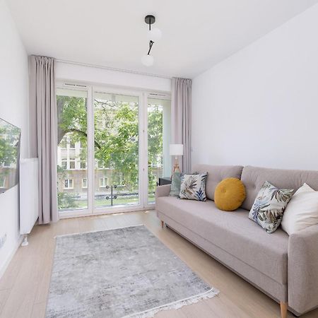 Krowoderska Apartment With Balcony Near City Center By Rent Like Home Krakow Ngoại thất bức ảnh